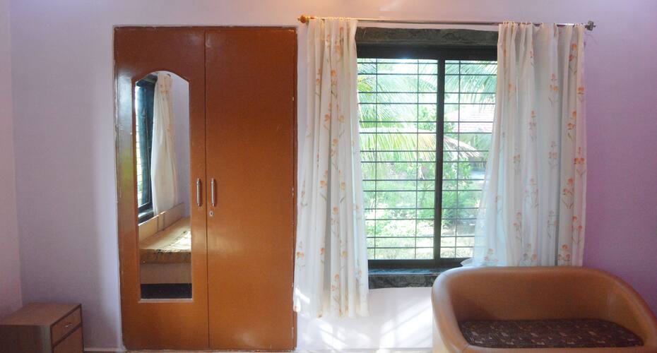 Laxmi Chayaa Lodging & Boarding, Shrivardhan 5